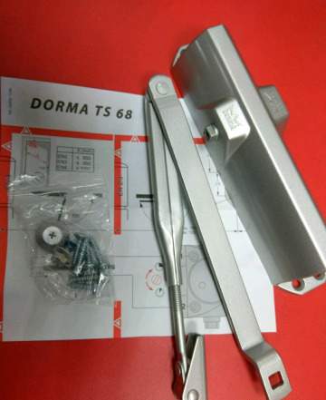 Доводчики Door LockDL 77 size 4. и Dorma TS 68