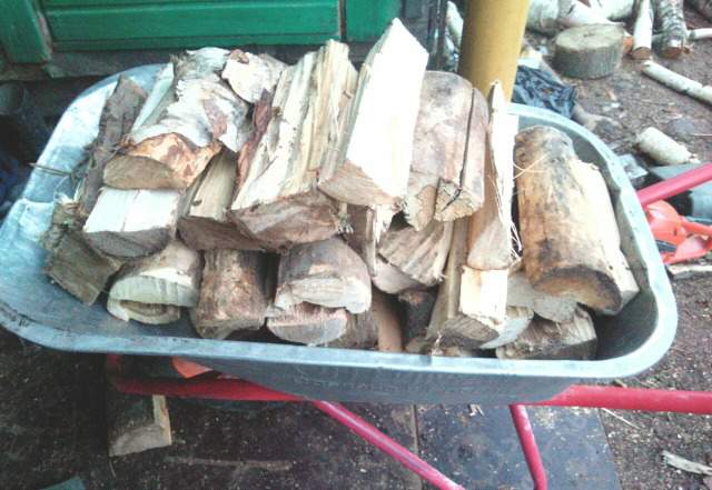 Колотые дрова с доставкой