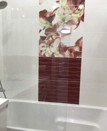 Стеклянная штора для ванной
