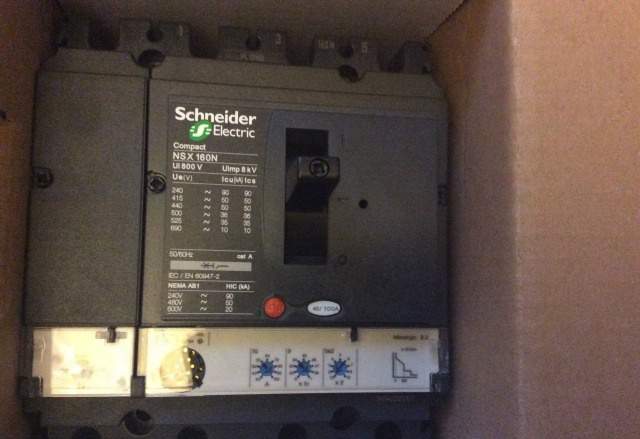 Schneider electric compact NSX