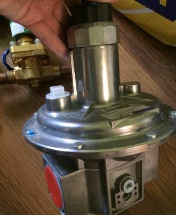 Dungs FRS регулятор стабилизатор давления газа