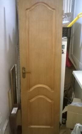 Дверь ширина 60 см, деревянная массив, б у