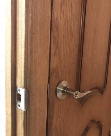 Межкомнатные деревянные двери
