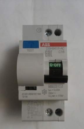 ABB Автоматический выключатель с узо DSH941R